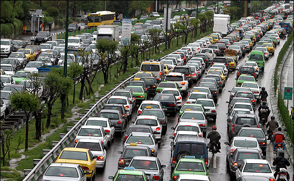تهران ظرفیت ۵ میلیون خودرو استاندارد را دارد