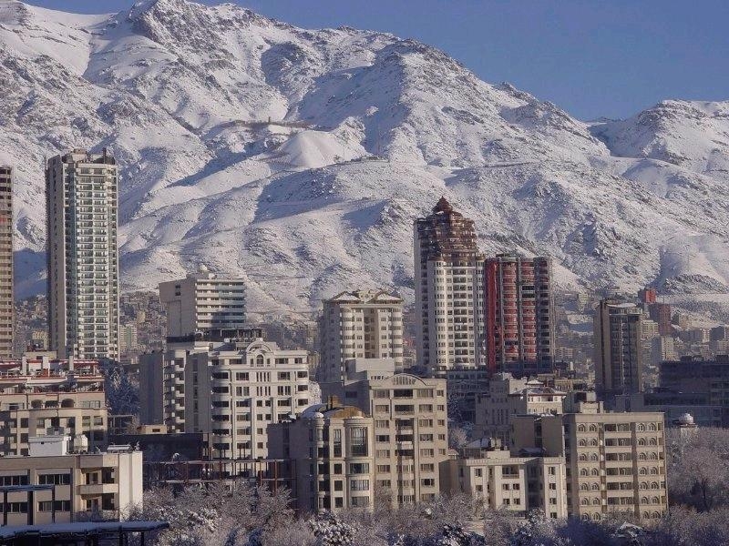 اثرات برج سازی در شمال و غرب تهران بر آلودگی هوا