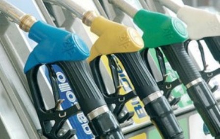 ضرورت افزایش نظارت وزارت نفت بر جایگاه های سوخت در تعطیلات نوروز