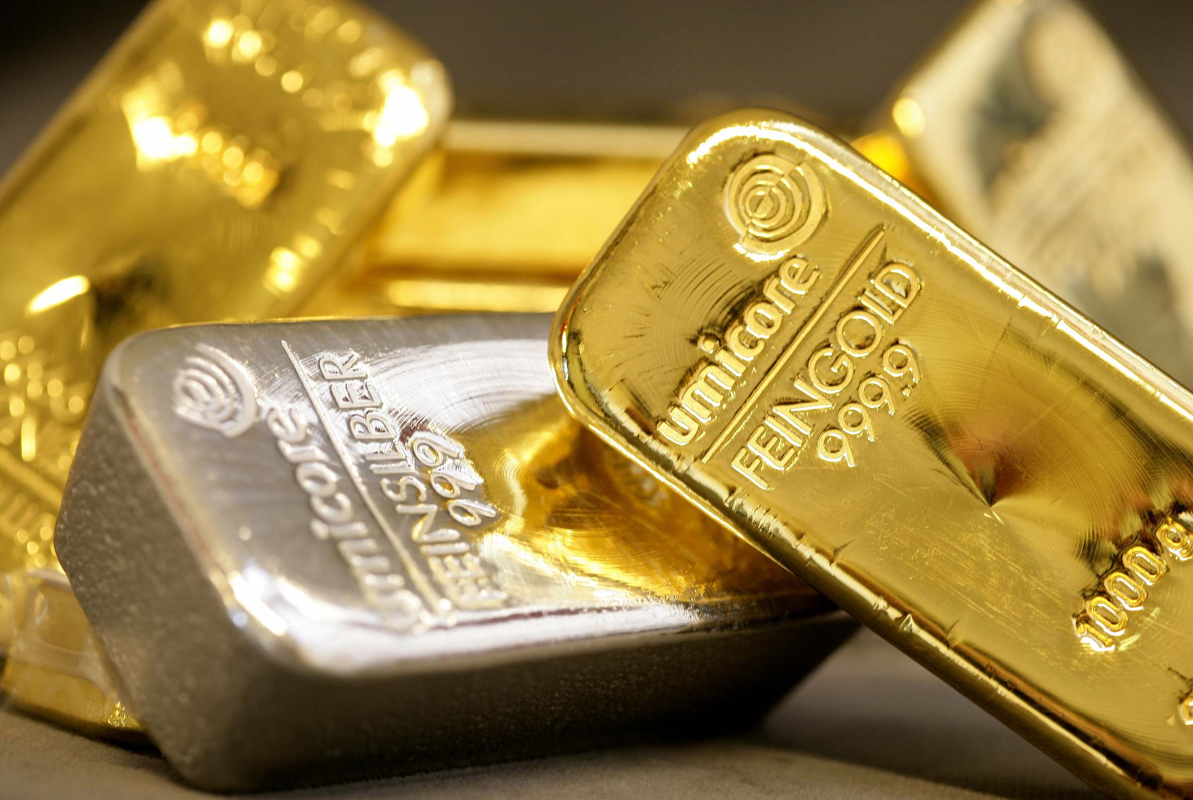 نبرد طلا در بازارهای جهانی
