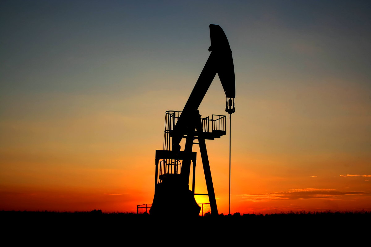 دلواپسان نفتی و سال امضای نخستین قراردادها