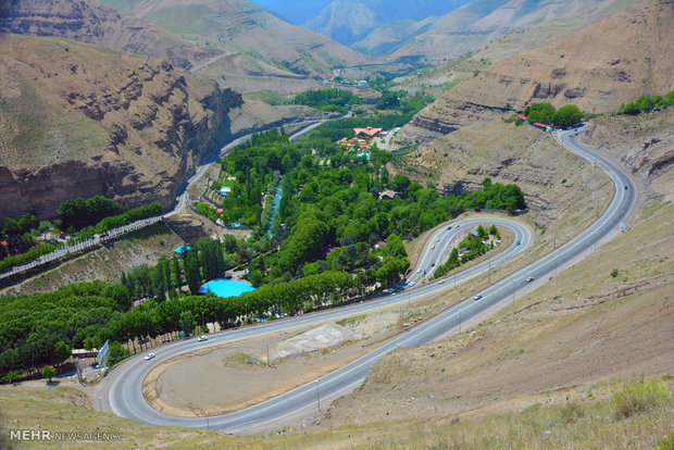 جاده چالوس یک‌طرفه شد