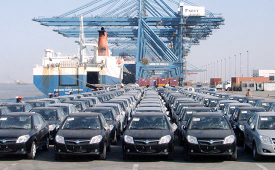 «پنالتی» صادرات خودروسازان به نفع توازن ارزی