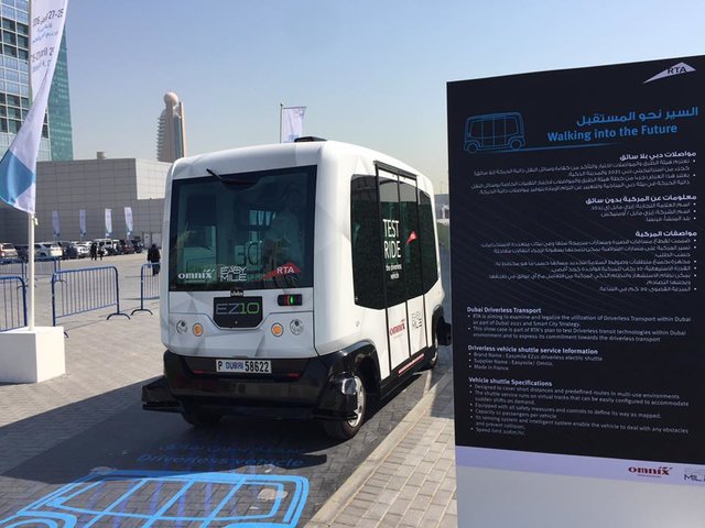 تردد آزمایشی مینی‌بوس بدون راننده در دبی