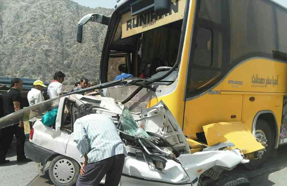 تصادف مرگبار اتوبوس حامل کارکنان ایران‌خودرو در آزادراه تهران - کرج