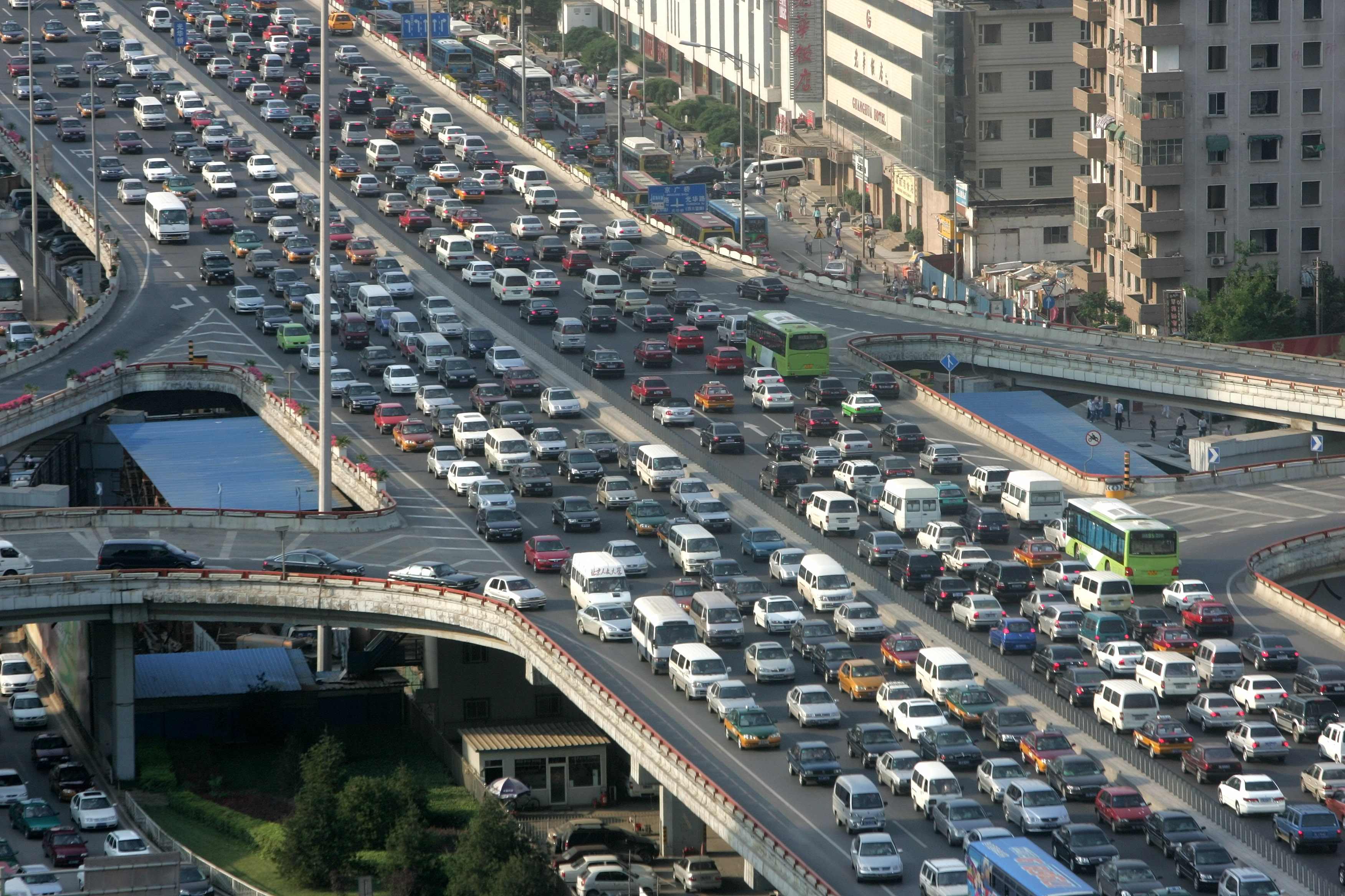 ترافیک سنگین 10 بزرگراه پایتخت