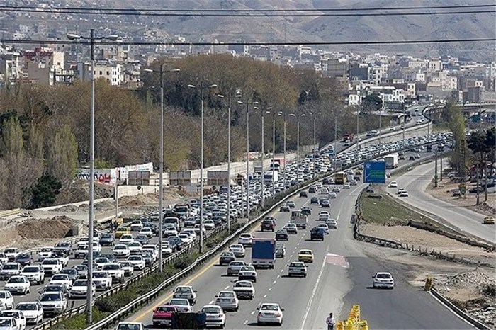 ترافیک نیمه سنگین در باند جنوبی آزادراه‌های کرج ـ قزوین و تهران ـ کرج