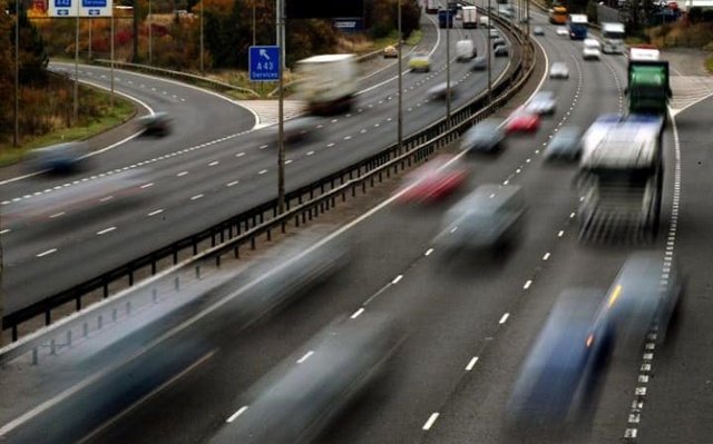خرید اینترنتی، عامل تشدید ترافیک در شهرهای انگلیس