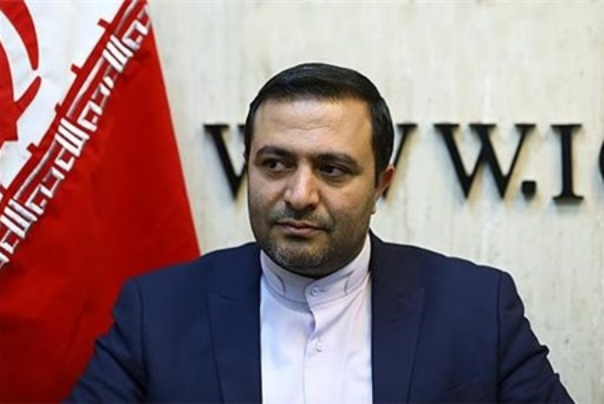 خودرونگاران -  ناهماهنگی در وزارت صمت باعث تعلل در عرضه سهام دولت در ایران خودرو و سایپا شده است