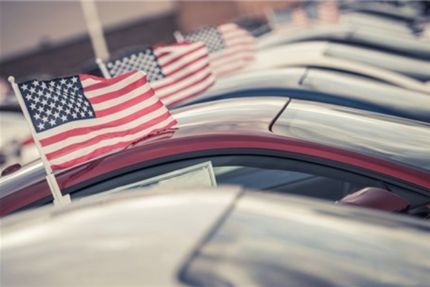 فروش خودرو در آمریکا کاهشی شد