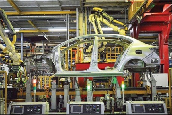 رشد 21.9 درصدی صنعت خودرو و قطعات در نیمه نخست امسال