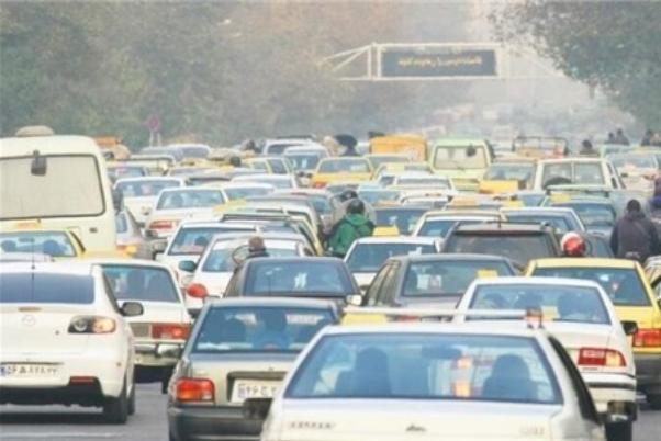 خودروهای فرسوده بنزین را می‌بلعند و هوا را آلوده می‌کنند+اینفوگرافی