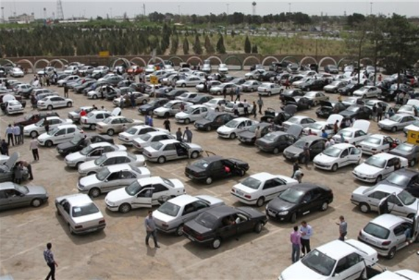 کاهش 40 تا 90 میلیون تومانی قیمت خودرو در بازار