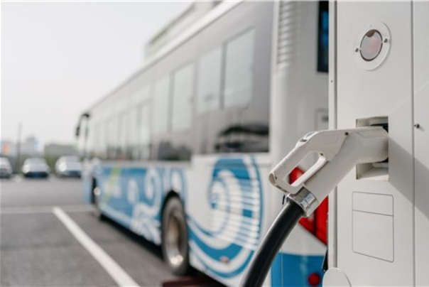 قرارداد 2000 دستگاه اتوبوس برقی برای پایتخت