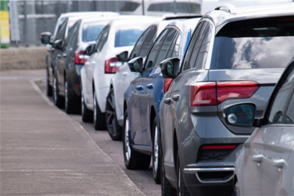 وزیر صمت: 133 هزار خودروی وارداتی ثبت سفارش شد
