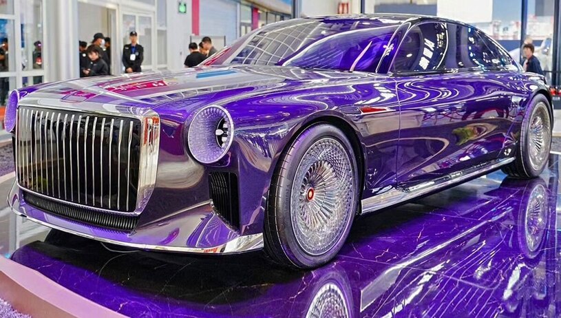 هونگچی آفتابگردان طلائی ؛ خاص ترین خودرو نمایشگاه پکن رونمایی شد
