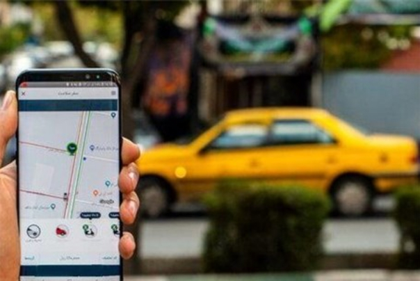 مخالفت انجمن تجارت الکترونیک با دریافت مالیات بر ارزش افزوده از تاکسی‌های اینترنتی