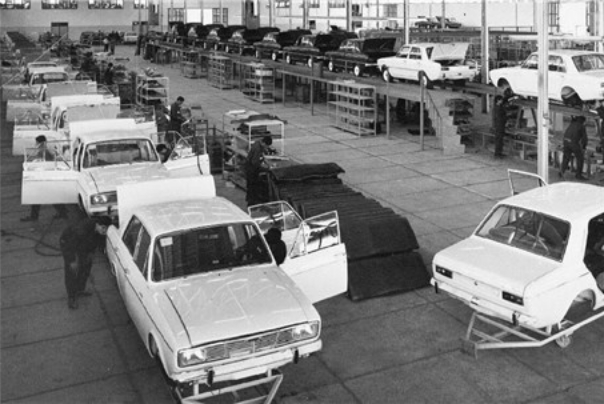 ماشینی به نام «Arrow» که به فارسی پیکان نامیده می‌شد منبع سایت خودرونگاران