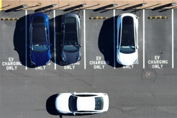 رشد فروش جهانی خودروهای برقی شتاب گرفت