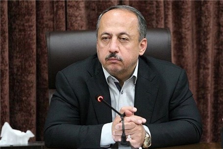 دولت و شهرداری‌ها، تعهداتشان را به خودروسازان بپردازند