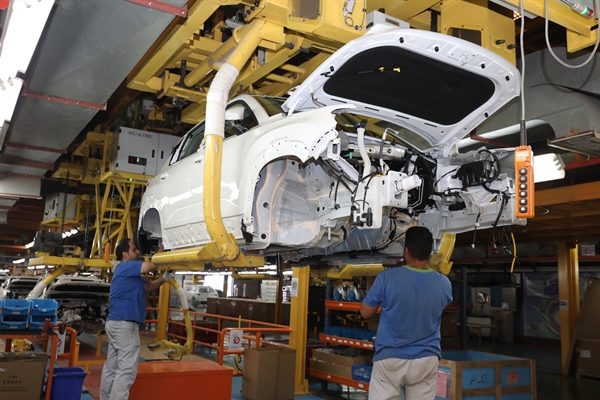 مسئولیت حیاتی پارس‌خودرو در حفظ جایگاه تولیدکننده باکیفیت‌ترین خودروهای داخلی/ الگوبرداری و انتقال استانداردهای جهانی در دستور کار است